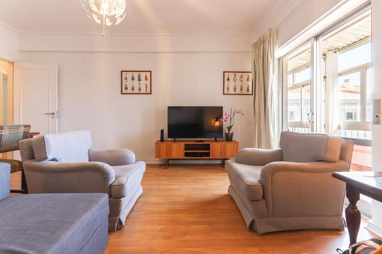 Apartamento Oeiras Balcony By Hosty Exterior foto